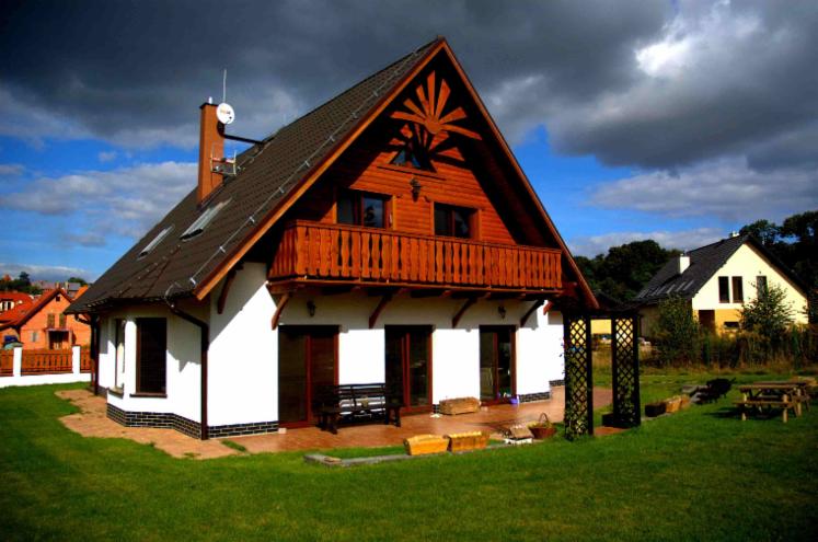 Timber frame house