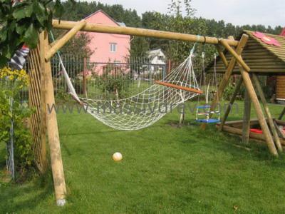 Baby cribs, Traditional