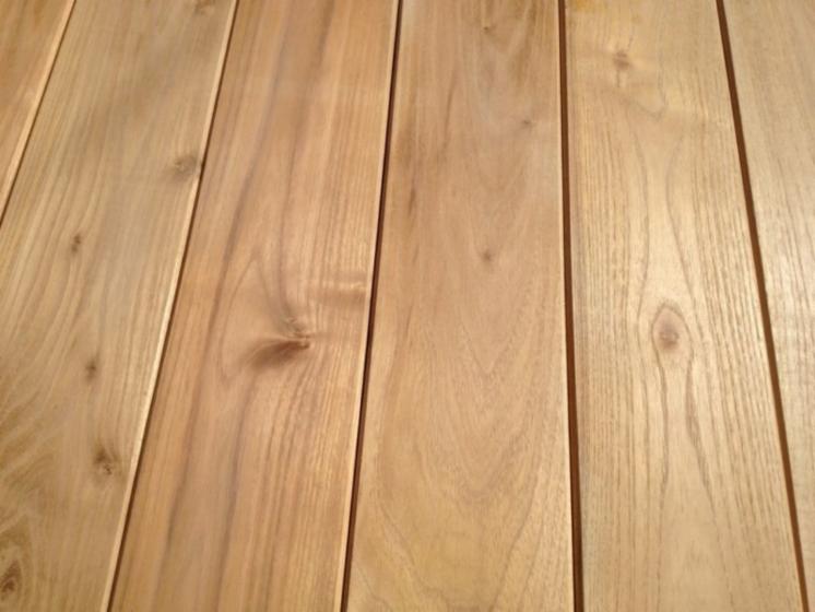 Robinia (Acacia,Black Locust) / Oak, durability