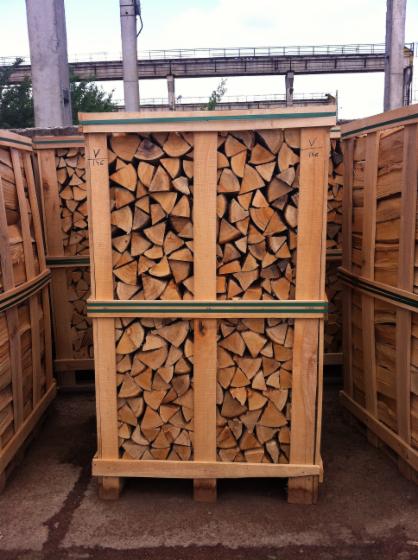 Firewood/woodlogs cleaved