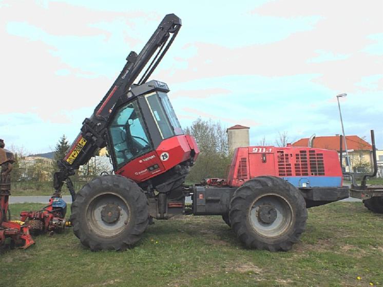 Skidding   Forwarding, Harvester