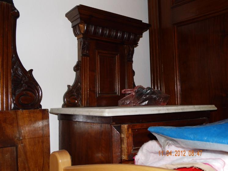 Bedroom sets, Real antique