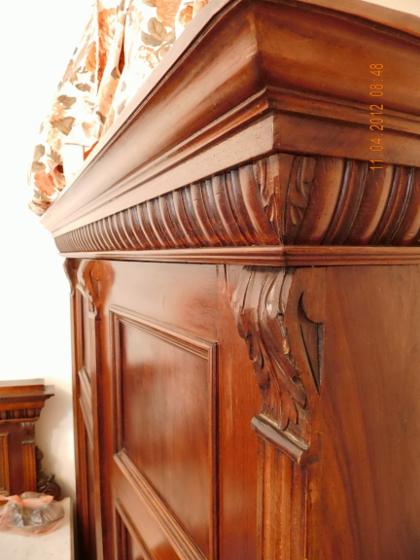 Bedroom sets, Real antique