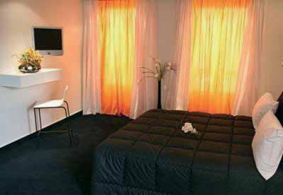 Hotel beds, Contemporary, 100   101 pieces