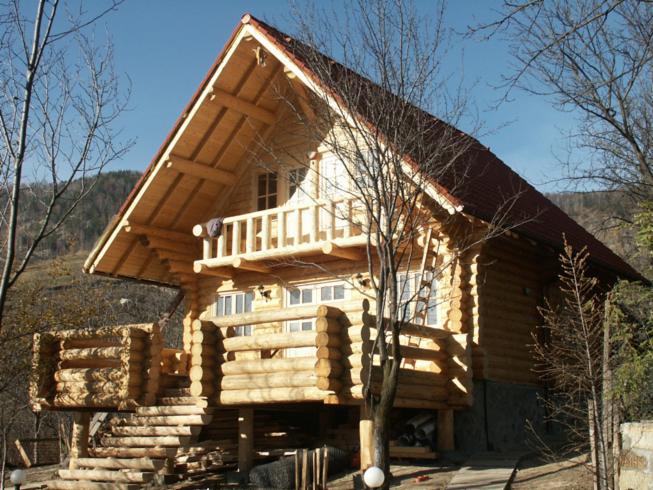 Canadian log house