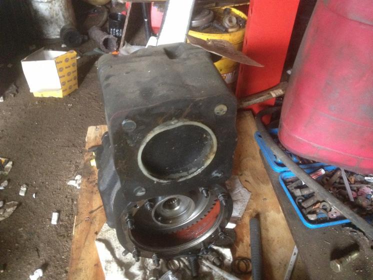 Accessories for harvesting machines, Getriebe