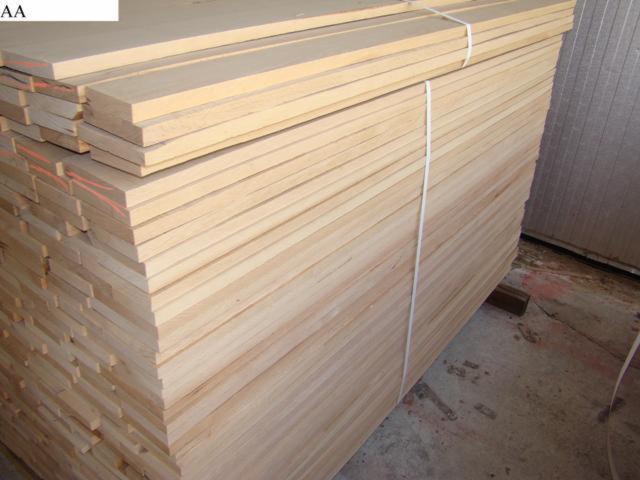 Loseware (unedged boards, sorted and bundled)