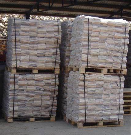 Firewood/woodlogs cleaved