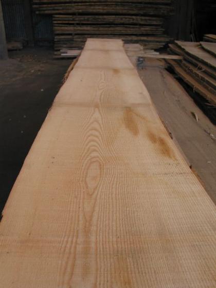 Boules (unedged boards from single logs)