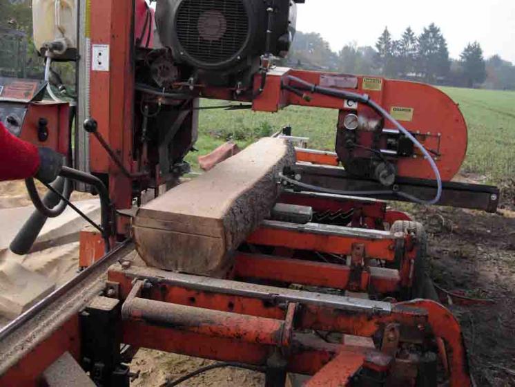 Sawing services