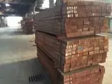 Fordaq - Piața lemnului - Cherestea tivită Sipo FAS 63 mm * 125 mm * 2.10+ m uscata în uscător 30-40 m3 / spot din Republica Africa Centrala