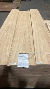 Oak Sliced Veneer - 0.5 mm Oak flat cut, plain natural, sliced veneer 100000-200000 m2 / spot
