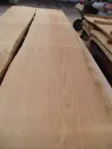Beech Unedged Timber - Boules - Beech unedged lumber 60 mm * 3-5 m kiln dry 30-30 m3 / spot from Germany