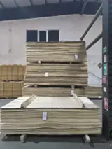 Trouvez tous les produits bois sur Fordaq - SEZAR FOREST SRL - Mm Hêtre déroulage 30-300 m3 / mois