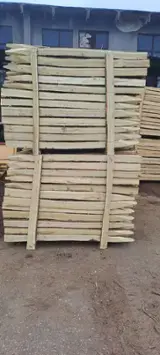 Купить Или Продать  Колья Пиловочник Твердых Пород  - Акация колья 16-26 cm 150-500 m3 / месяц